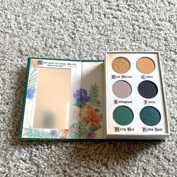 Storybook Cosmetics Fairy Tale Robin Hood Palette - Picture 3 of 4